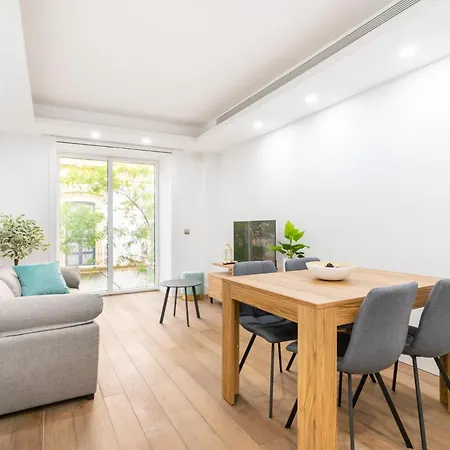 Expoholidays - Luxury Conde Ofalia Apartment